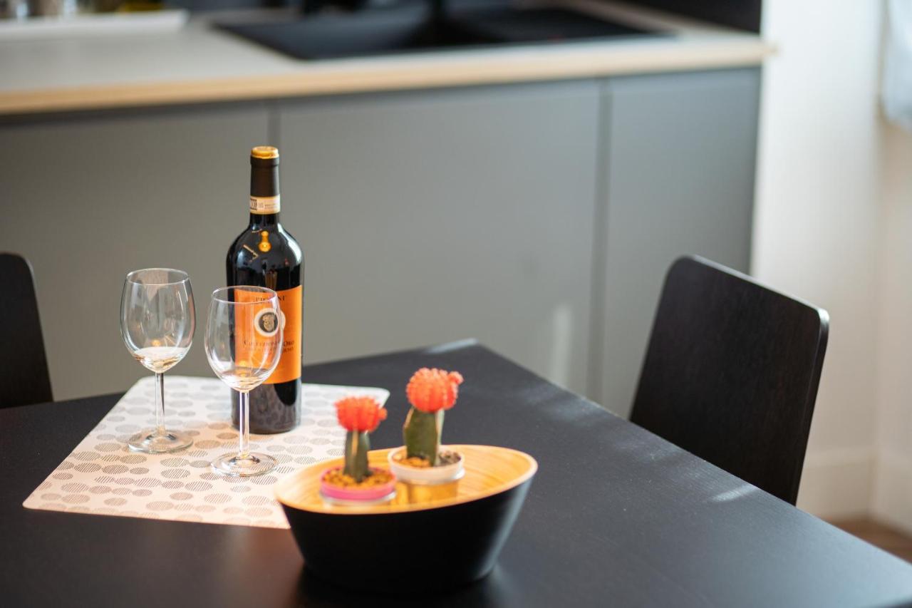 Colosseo Luxe Apartment In The Center Of โรม ภายนอก รูปภาพ