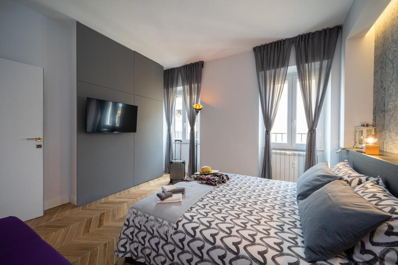 Colosseo Luxe Apartment In The Center Of โรม ภายนอก รูปภาพ